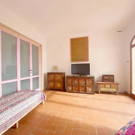 Podere San Giovanni Apartment Pomaia